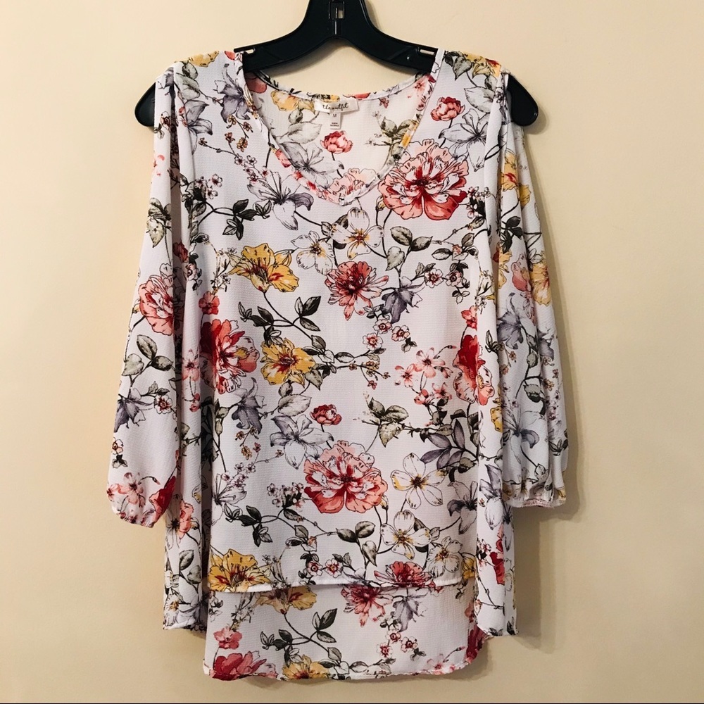 The Outfit Floral Blouse